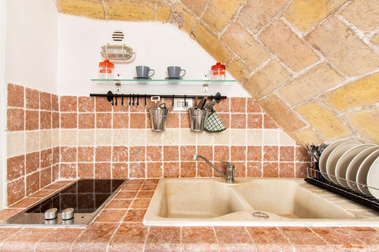 Italy Charming Stay- Campo De Fiori 3 Рим Экстерьер фото